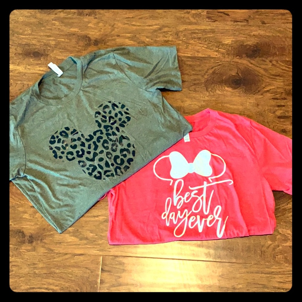 Walt Disney world size medium short sleeve tee